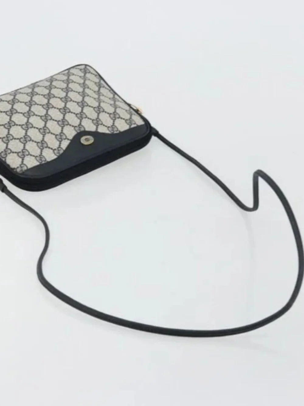 GUCCI GG Supreme Shoulder Bag PVC Navy Gold 97 02 068 Auth 181211